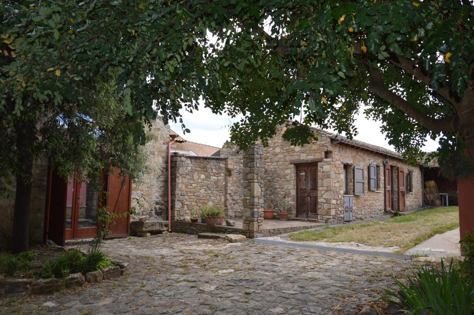 Bed and Breakfast Sa Domu De Sa Contissa Selegas Экстерьер фото